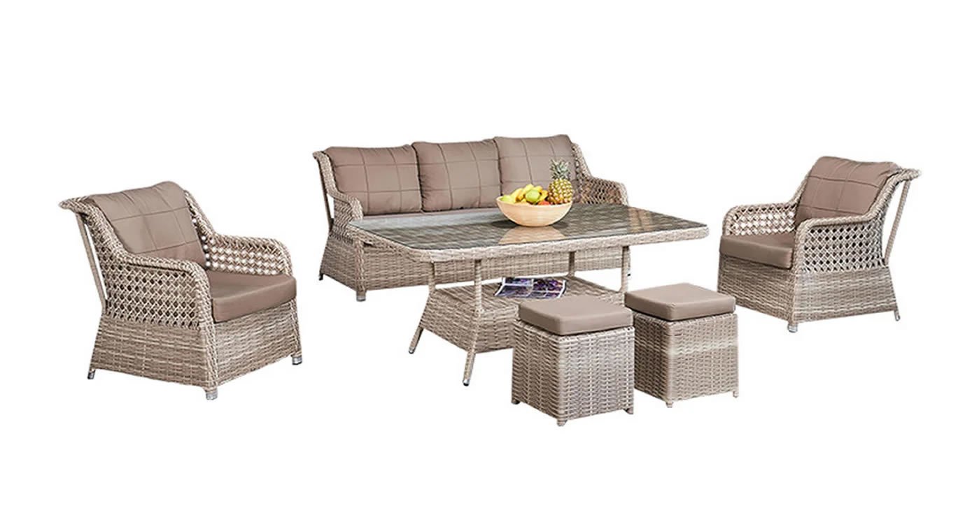 Rattan-Gartenmöbel
